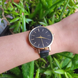 Klassische Schwarz & Gold Armbanduhr