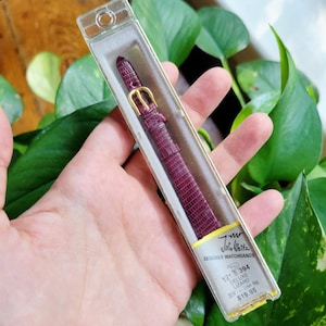 Vintage John Weitz Burgundy Leather 121 8 394 7/16" 11mm Reg Classic Dainty Deluxe Lizard Leather Watchband