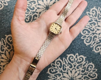 Vintage gouden Jules Jurgensen vierkant quartzhorloge