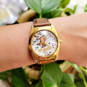 Vintage Armitron Musical Quartz Taz Leather Watch - Etsy display picture 3