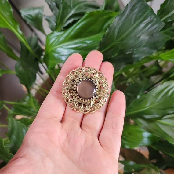 Broche Dorée Avec Pierres - Bijou Vintage Occasion, Sans Marque