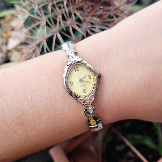Vintage Classic Silver Quartz Stretch Watch s-l400.jpg main image 4