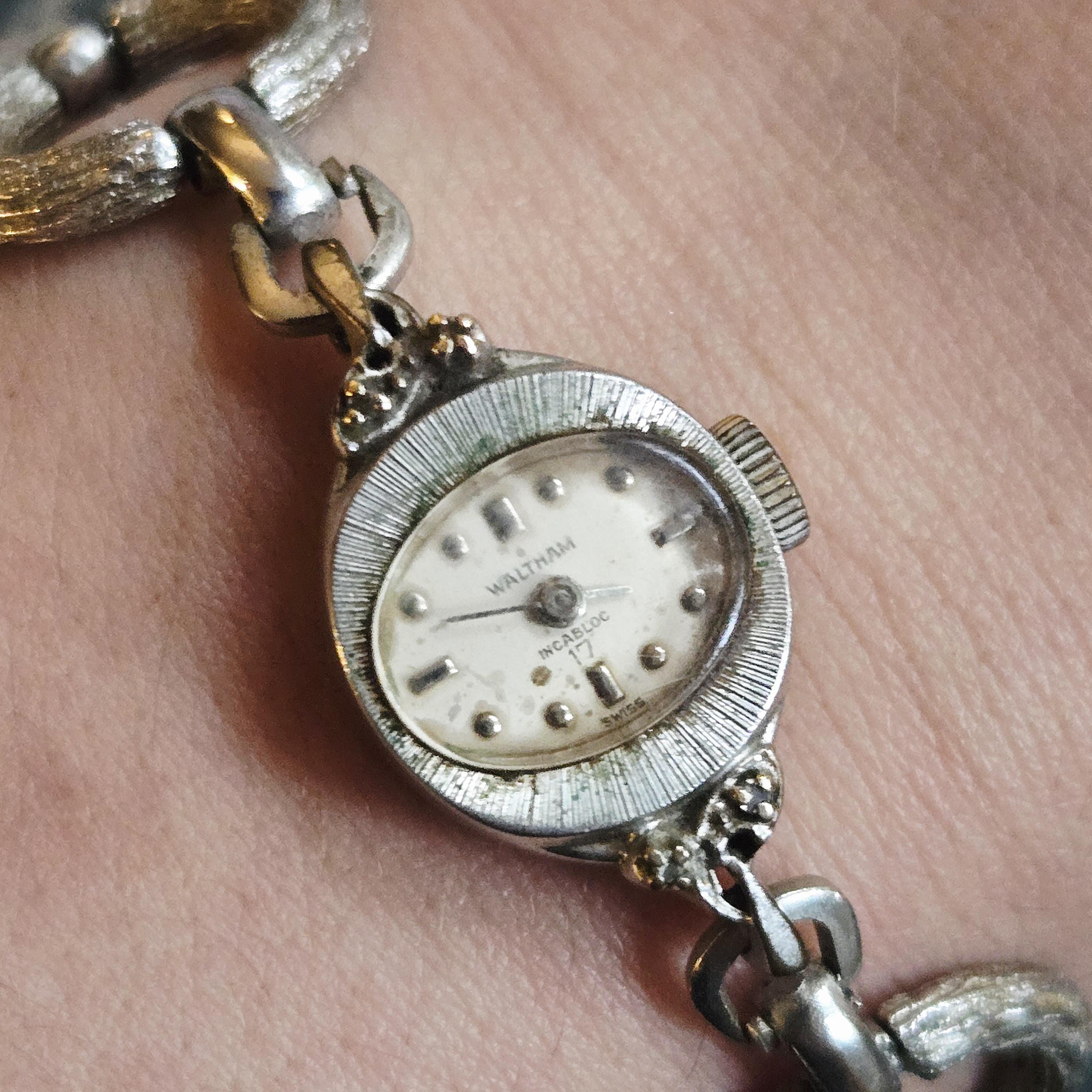 Vintage Waltham Silver Watch with Gold Indices Antique 1900 Waltham 15-Jewel Silver Pocket Watch with Gold  main image 3
