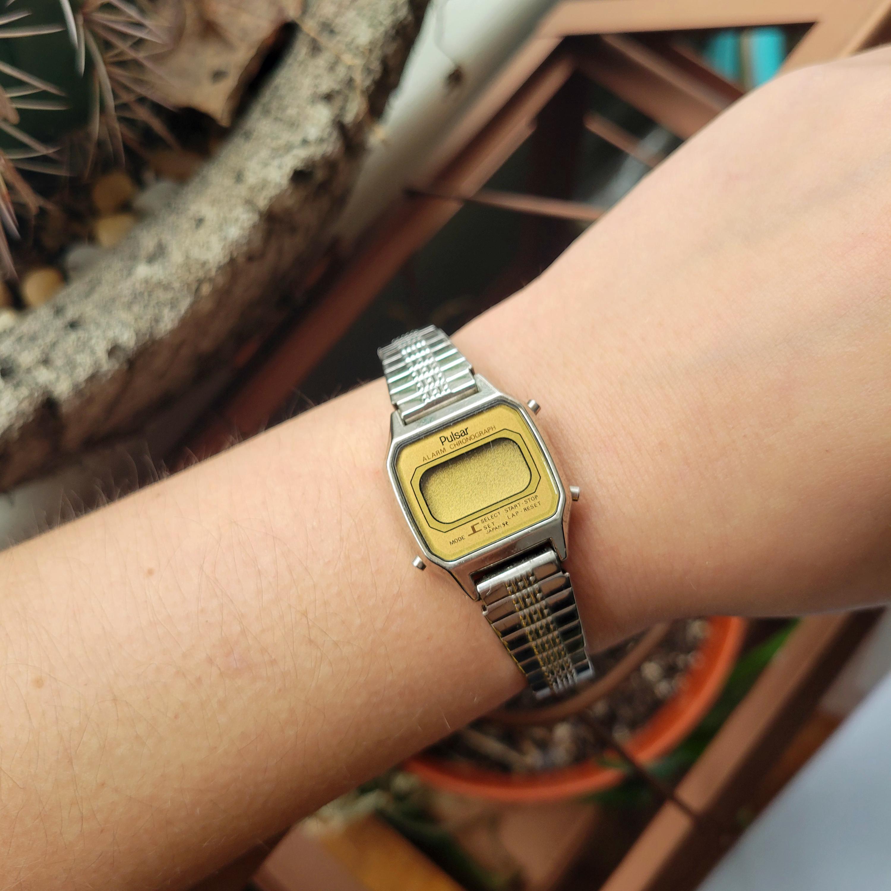 Pulsar アンティークデジタル腕時計 ゴールド Pulsar digital watch - Etsy 日本