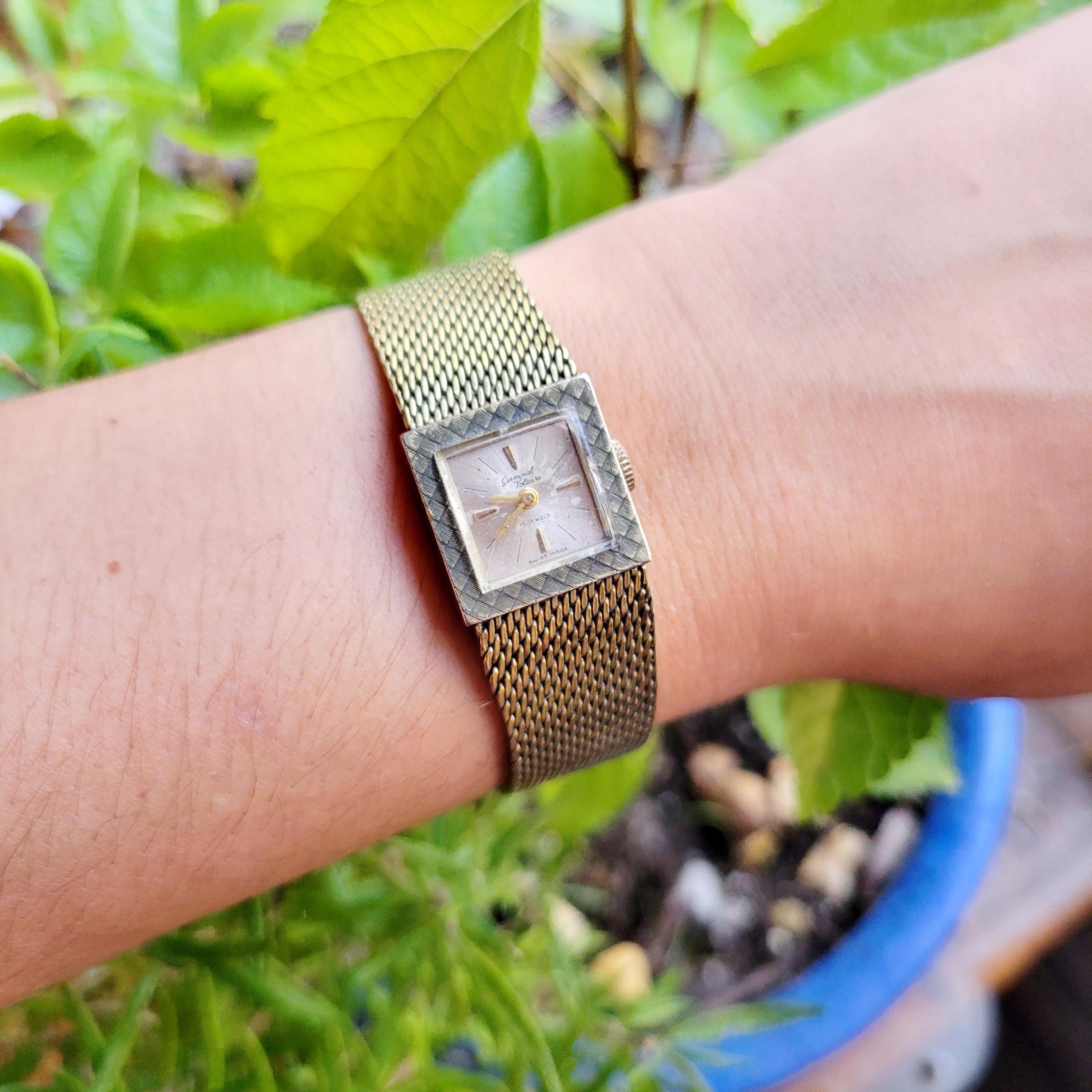 Vintage Swiss Germinal Voltaire 17 Jewels Classic Gold Bronze