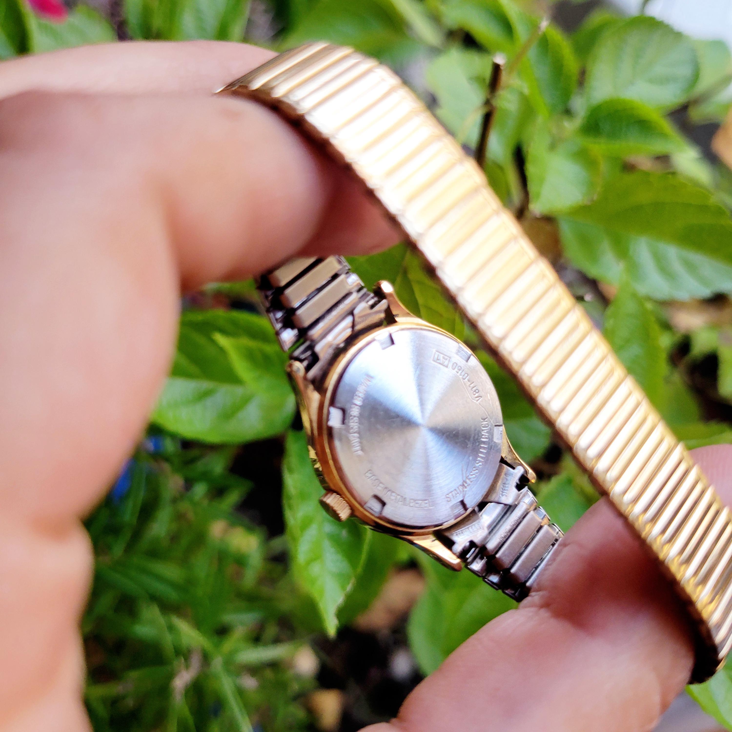 Vintage Lorus Mickey Mouse Gold Quartz Classic Womens Womans