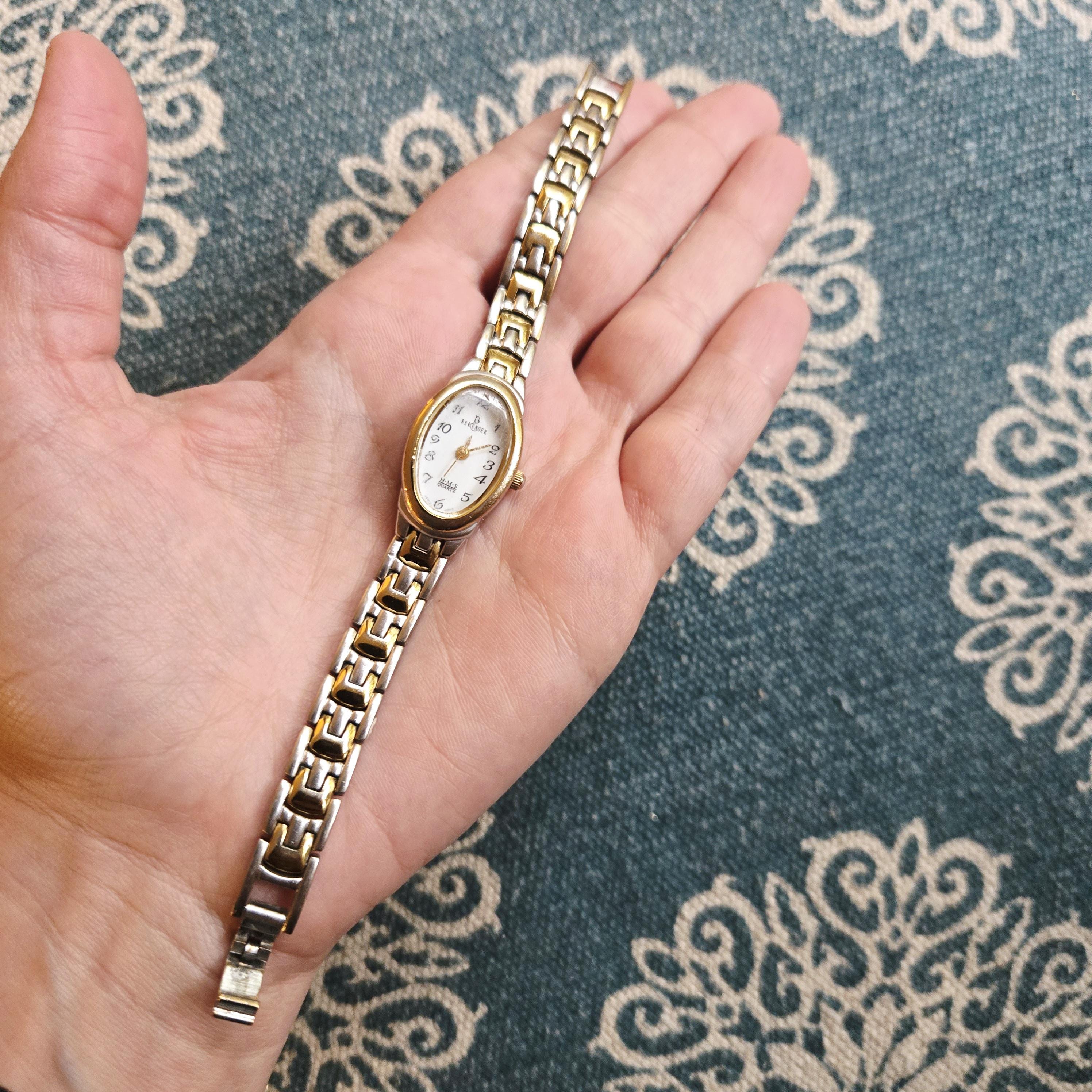 Vintage Berenger Silver & Gold Oval HMS Quartz Watch Vintage Berenger Silver & Gold Oval HMS Quartz Watch - Etsy main image 2