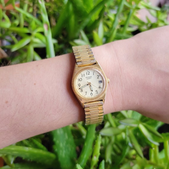 Vintage Gold Pulsar Quartz Stretch Watch - Etsy display picture 2