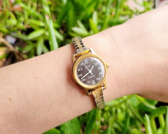 Vintage Timex Dainty Classic Electric Stretch Watch