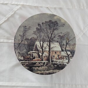Vintage Country Farmhouse Tin Pine River Cookie Box