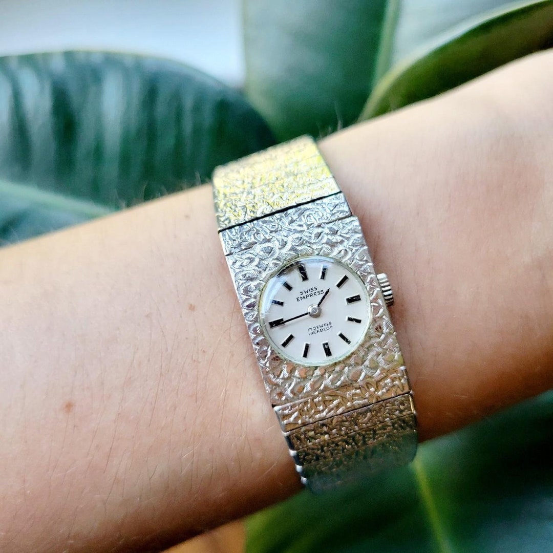 Vintage Swiss Empress 17 Jewels Incabloc Silver Watch - Etsy display picture 1