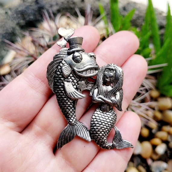 Vintage Fish & Mermaid Couple Brooch Pin