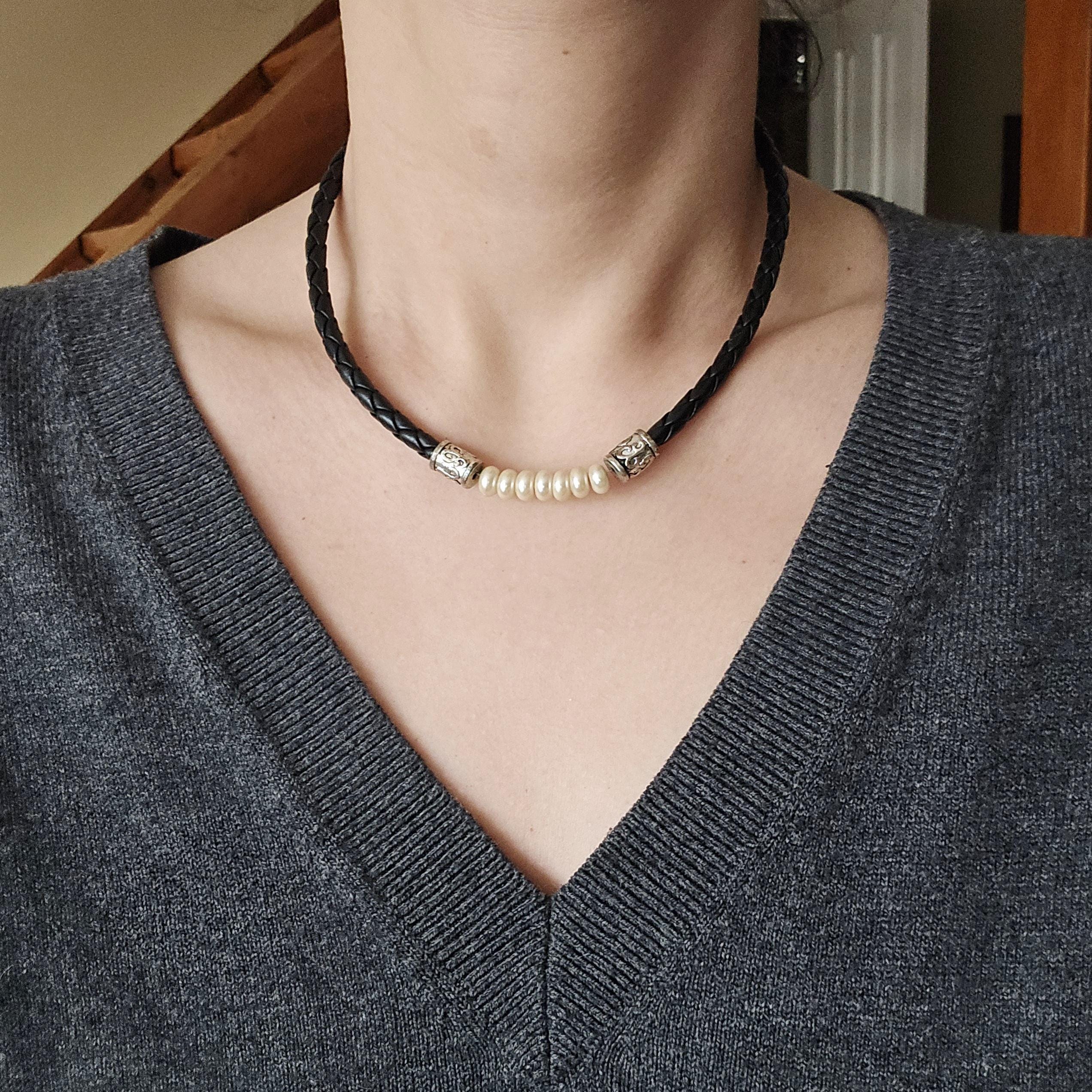 Collana fiore nero con perla - Gioielli - Collane - di Idea - le | su