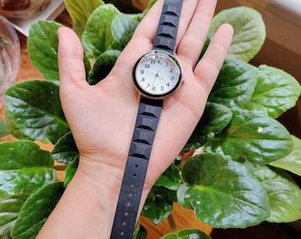 Classic Black & White Rubber Band Watch