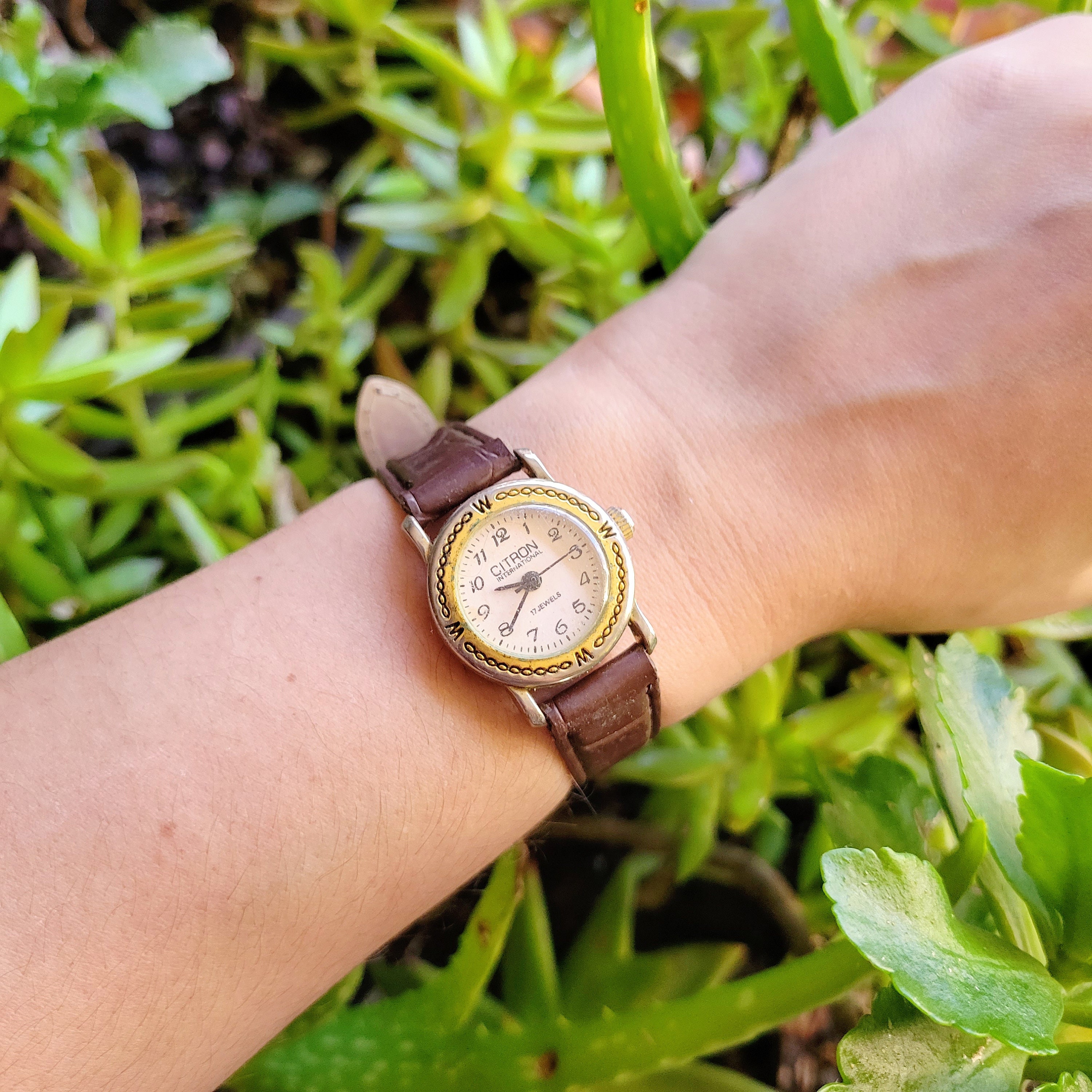 Citron 17 Jewels Faux Leather Watch - Etsy Citron 17 Jewels Faux Leather Watch - Etsy