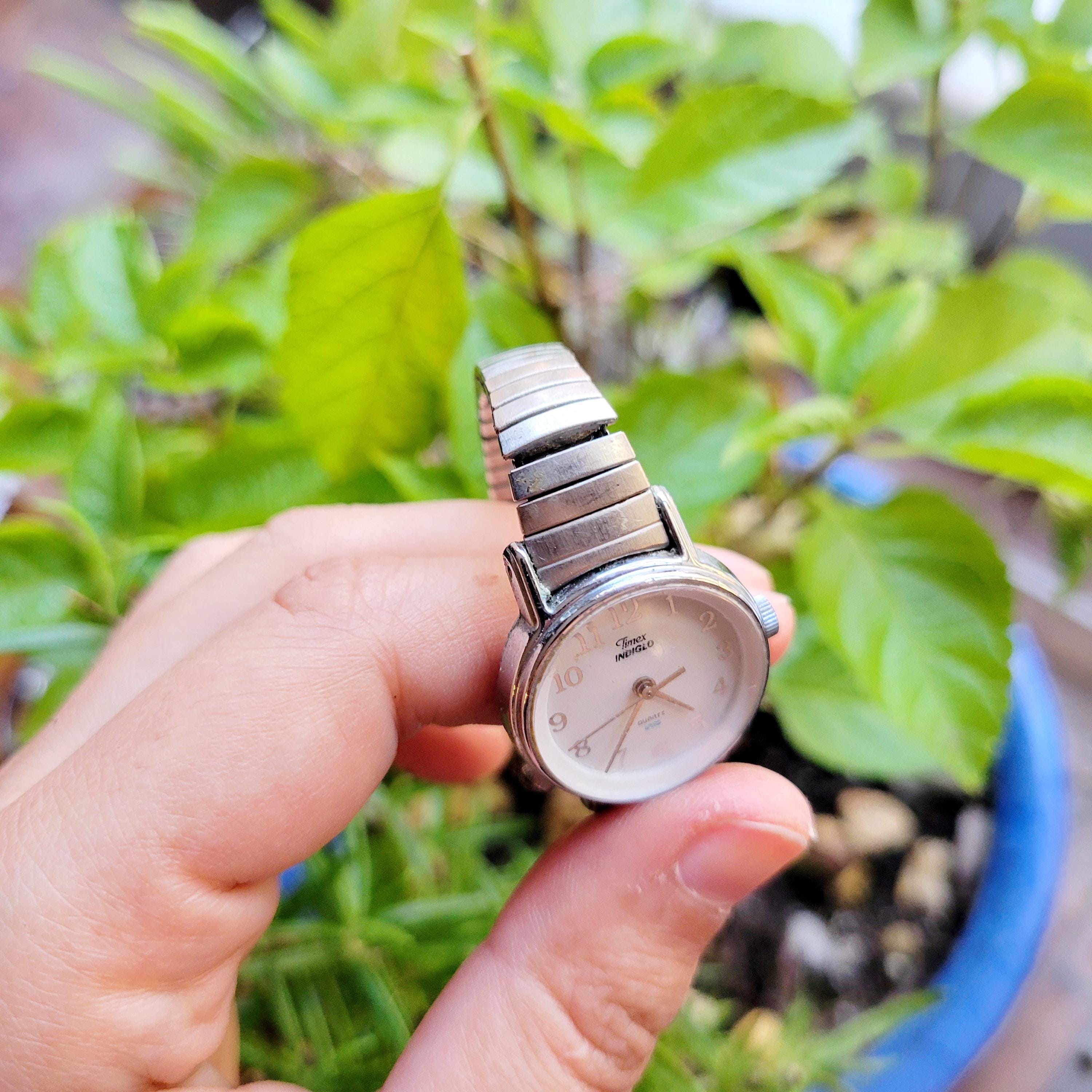 Vintage 2007 Timex Indiglo 23mm Women\'s Quartz‎ Cocktail Watch Size 5-8.25 SOLD‼️ The Timex 2007 Women main image 2