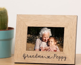 Personalised Nana Photo Frame – Engraved Grandma or Nanny Wooden Frame, Mother’s Day Gift from Grandchild, Custom 6x4 7x5
