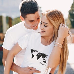 Weltkarte Shirt: Traveler T-Shirt, Reise-T-Shirt mit Earth-Design, Adventure Mod Urlaub Top, Urlaubs Geschenk für Männer / Frauen, Road Trip Outfit