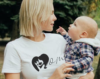 Maglietta a forma di cuore per la festa della mamma, simpatica maglietta grafica per neomamme, regalo per il compleanno della mamma, abbigliamento per la maternità: outfit da mamma