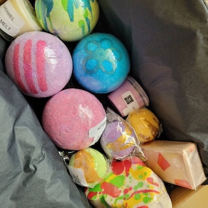 Bath Bomb GIFT PACK & Soaps Gift pack with  mixed fragrances