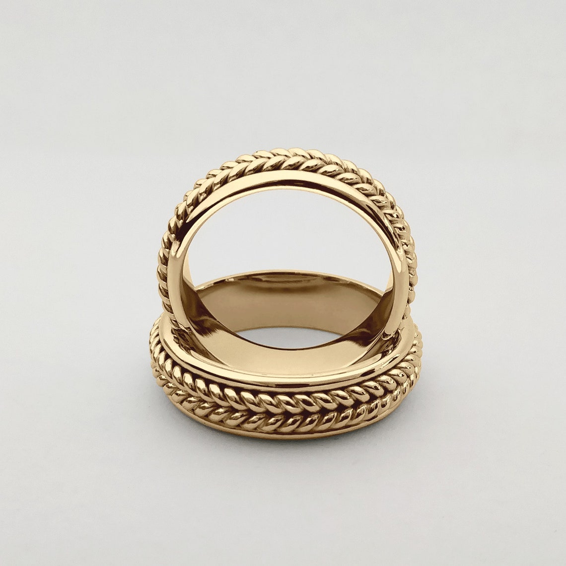 Twisted Wedding Band / 18k Yellow Gold Wedding Band