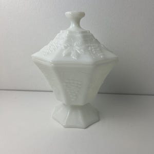 Vintage Anchor Hocking Harvest Grapes Milk Glass Candy Dish