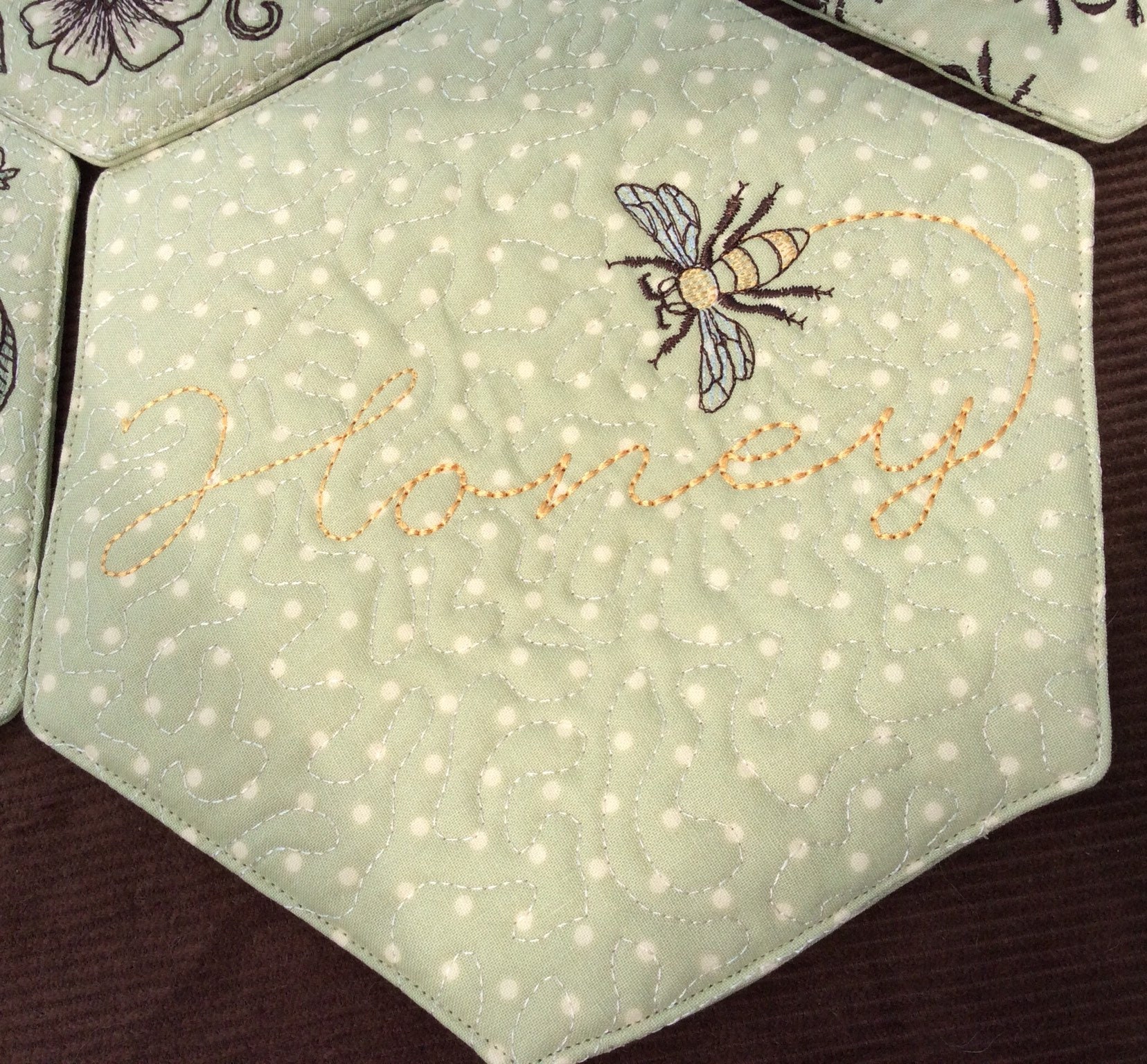 Honeybee Hot Pads, Trivet, Table Mat, Centerpiece, Table Protector, Embroidered Pads Etsy