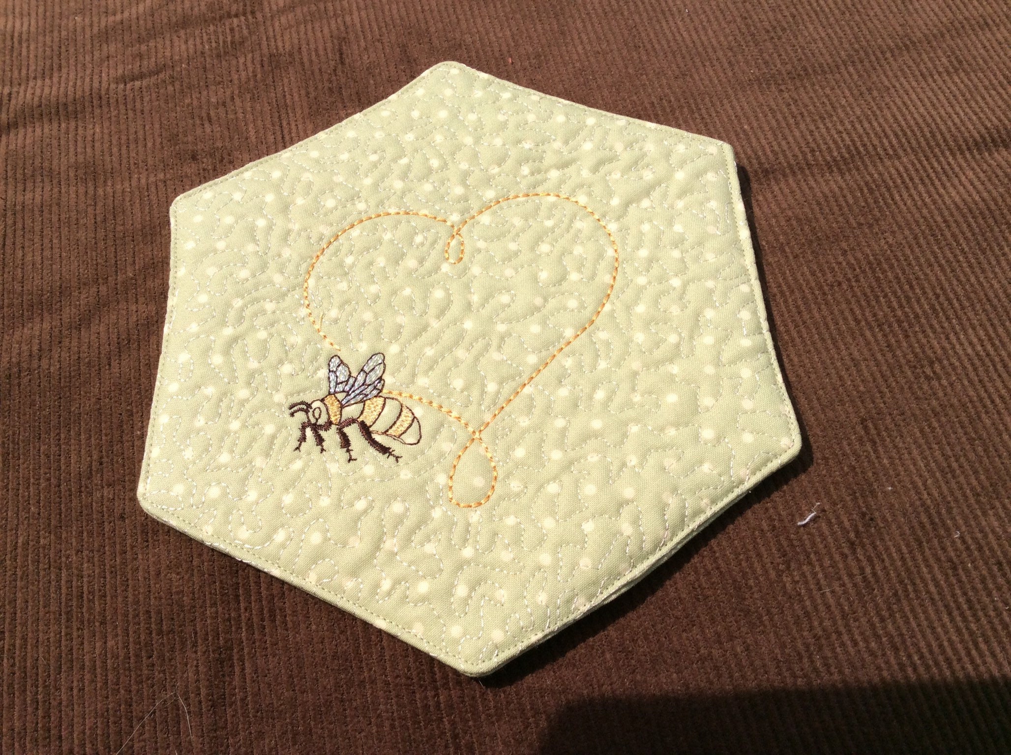 Honeybee Hot Pads, Trivet, Table Mat, Centerpiece, Table Protector, Embroidered Pads Etsy