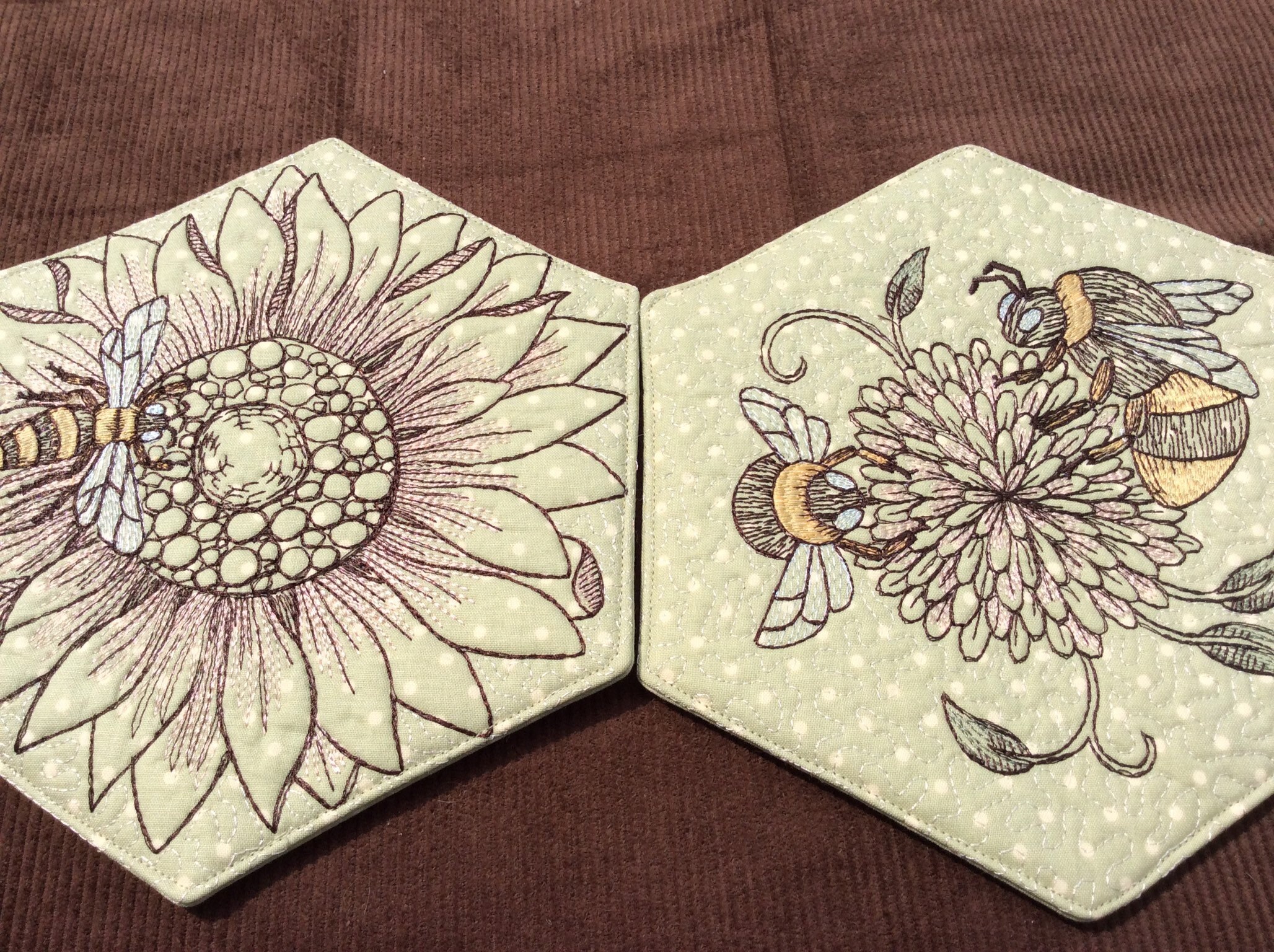 Honeybee Hot Pads, Trivet, Table Mat, Centerpiece, Table Protector, Embroidered Pads Etsy