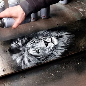 Stencil leone a 5 strati per Cricut realistico