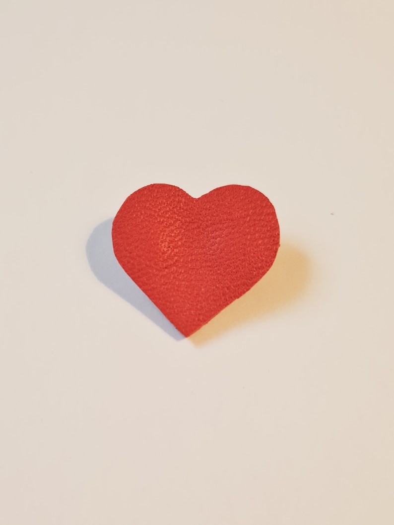 Broche coeur image 9