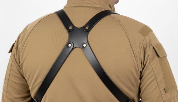 レザーダブルガンショルダーホルスター - 垂直姿勢 - 本革