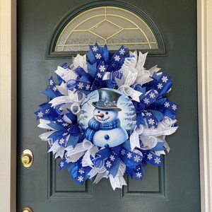 Winter Snowman Wreath Blue Mesh Door Decoration Christmas Porch Entrance Decor Whimsical Holiday Gift Large Size Royal Snowflake Design bild 9