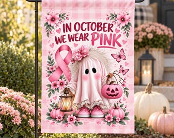 I oktober bär vi rosa trädgårdsflagga, spökbanderoll för bröstcancermedvetenhet, rosa bandet för höstdekorationer på verandan, gåva för överlevande