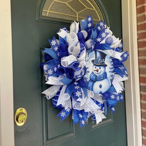 Winter Door Decoration Snowman Mesh Wreath Holiday Porch Display Royal Blue Design Whimsical Entrance Decor Large Size Construction Festive Snowflake Pattern Seasonal Welcome Sign Beautiful Front Door Hanging Winter Home Accessory Holiday