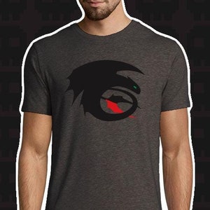 Night Fury Logo - How to train your dragon - Toothless - HTTYD - Mens Fit T-shirt