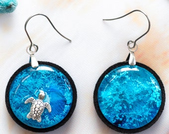Sea theme dangle earrings, Blue ocean resin earrings, Hippie earrings with turtle charm, Unique circle beachy jewelry gift