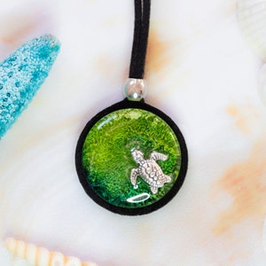 Small silver turtle resin necklace in green pendant, Charm ocean life necklace unisex, Animal beach jewelry for sea lovers