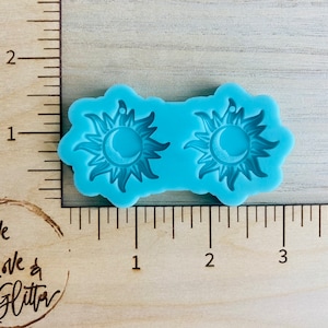Sun Earrings Silicone Mold for Resin, Sun with Moon Earrings Mold, Sun Resin Mold for Earrings, Moon in Sun Resin Earrings Silicone mold bild 1