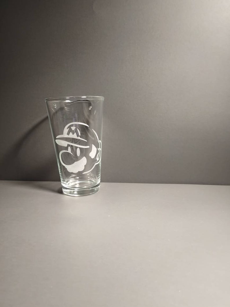 16oz Mario brother/'s etched pint glass.