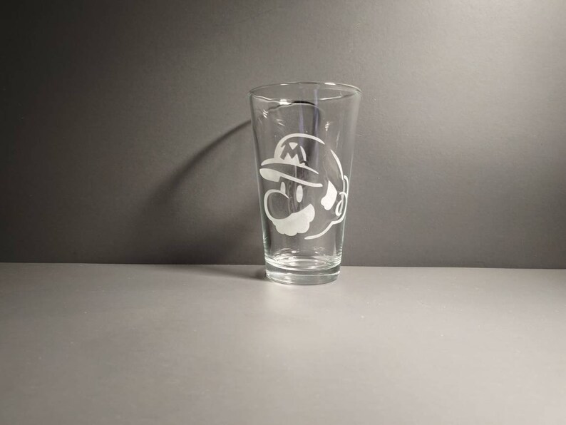 16oz Mario brother/'s etched pint glass.