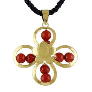 Luise 18k Gold Flower Pendant