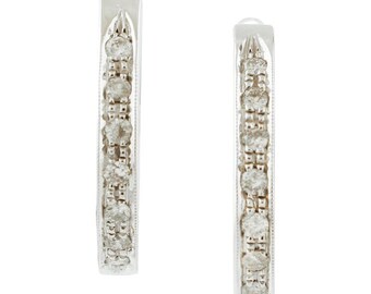 Pendientes de aro de estilo moderno con diamantes blancos y oro blanco de 18 quilates