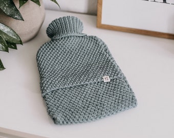 Knitted hot water bottle cover »Sage« with pearl pattern // ready for shipping