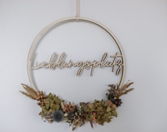 Wooden wreath »Favourite place« with dried flowers | 25 cm