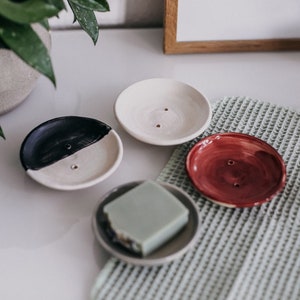 Soap dish round »ceramic« hand-made