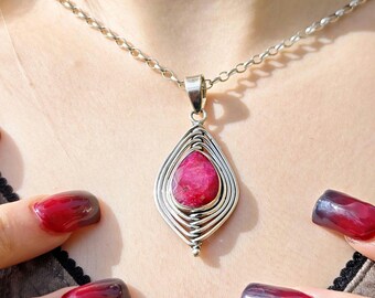 Sterling Silver Ruby Pendant Necklace – Boho Wire Wrapped Jewelry, Vintage Style Gemstone