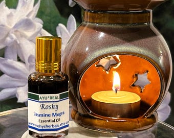 Jasmine Mogra Essential Oil: 10 ml. Natural strong sweet floral aroma. Ideal for aroma burner, roll-on skin, add to cream, soap & car scent.
