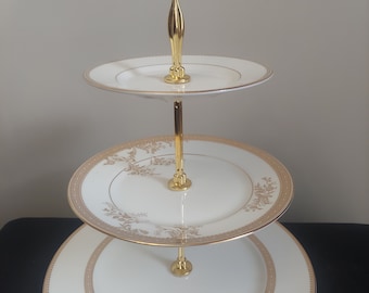 Vera Wang by Wedgwood Lace Gold 3-Tiered Serving Tray