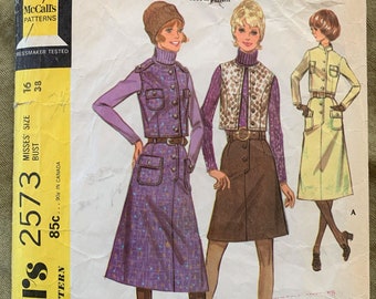 Vintage McCall's Pattern 2573, MISSES' Jacket/Vest/Skirt, CUT, Size 16, Bust 38